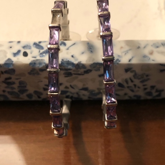 Beautiful Kendra Scott Veda Lilac Earrings